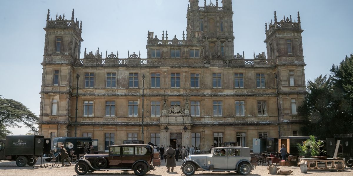 DOWNTON ABBEY: A NEW ERA Now Streaming Exclusively on Peacock