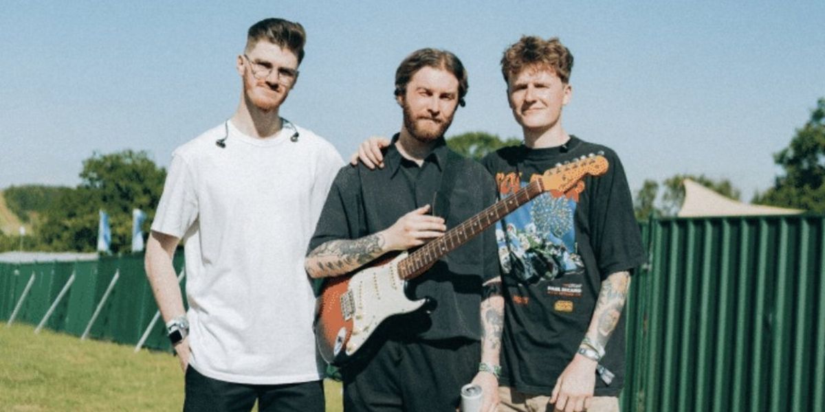 Superlove Releases 'Colours' Deluxe Edition