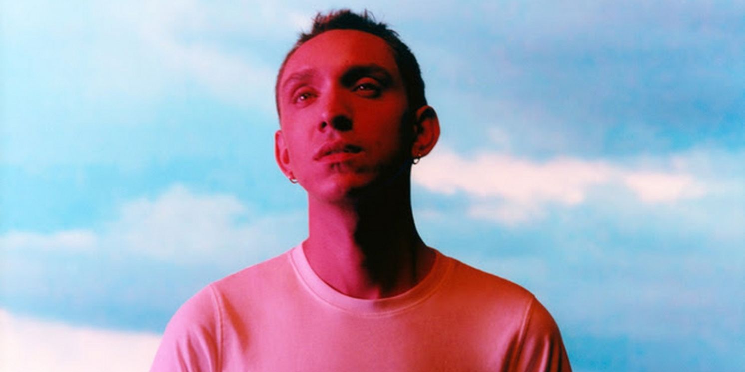 Oliver Sim Shares New Song 'GMT'  Image