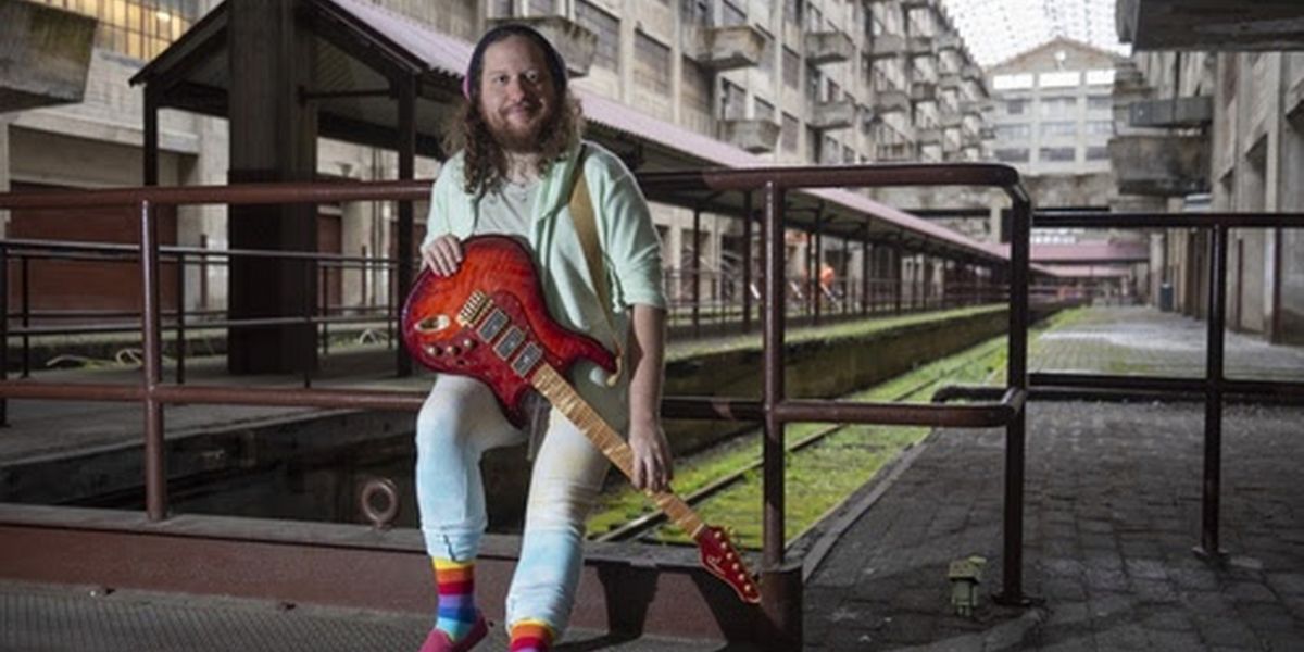 Experimental Art-Rocker Benben Announces New EP 'Algorithmia'