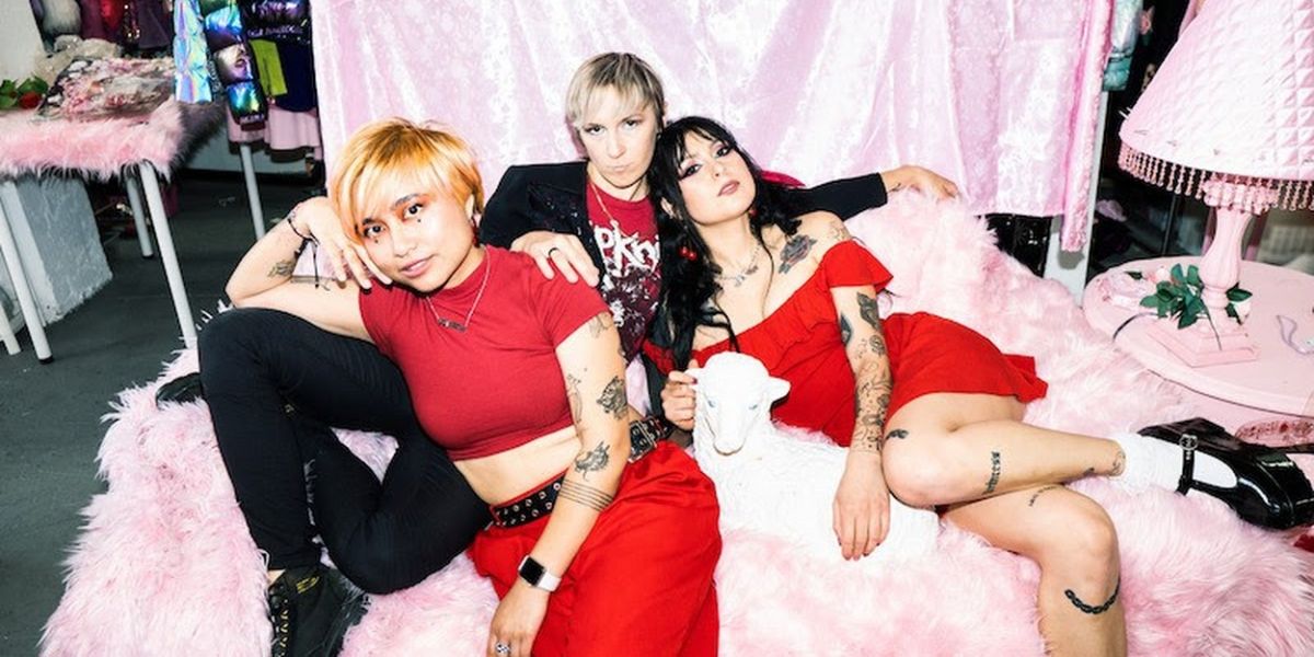 Suzie True Releases New Single 'Sentimental Scum'