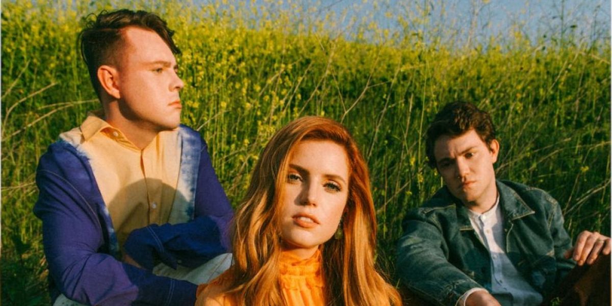 Echosmith Releases New Single 'Hindsight'