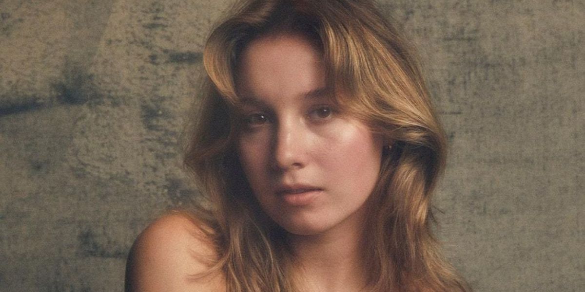 Sydney Rose Debuts 'I Can't Live Without You' With Charlie Oriain