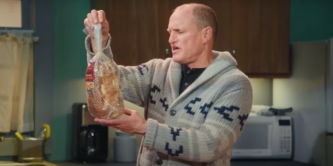 VIDEO: Woody Harrelson Parodies a Broadway Musical Promo on SATURDAY NIGHT LIVE