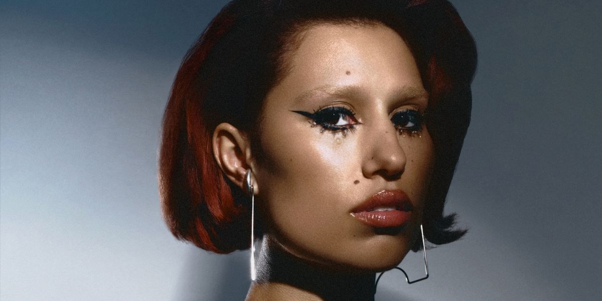 RAYE Releases New Single 'Hard Out Here'
