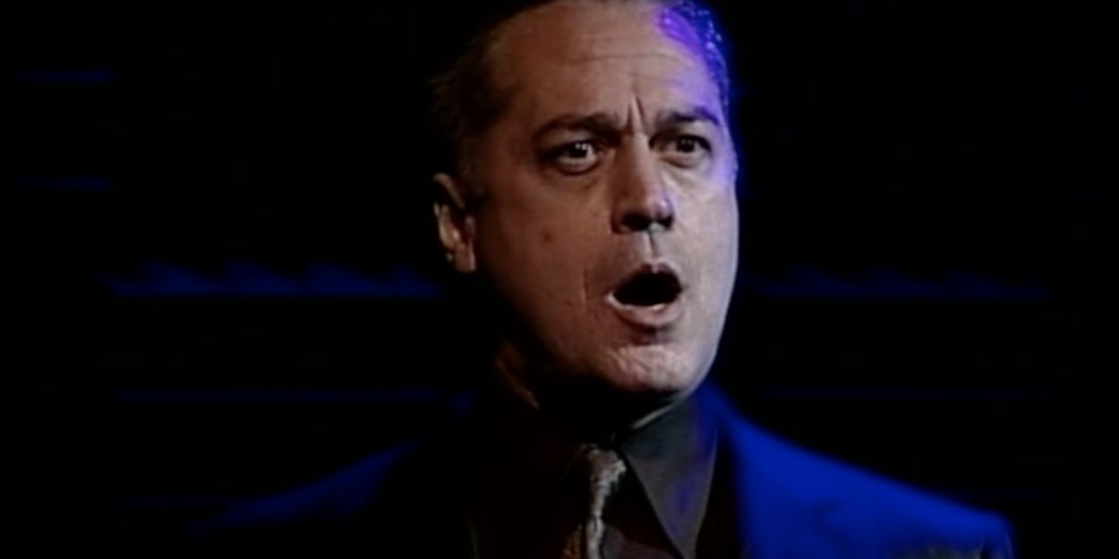 BWW Exclusive: Songs from the Vault with Tom Hewitt! Video