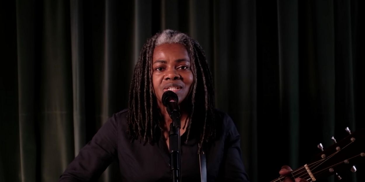 VIDEO: Tracy Chapman Performs 'Talkin' 'Bout a Revolution' on LATE NIGHT WITH SETH… Video