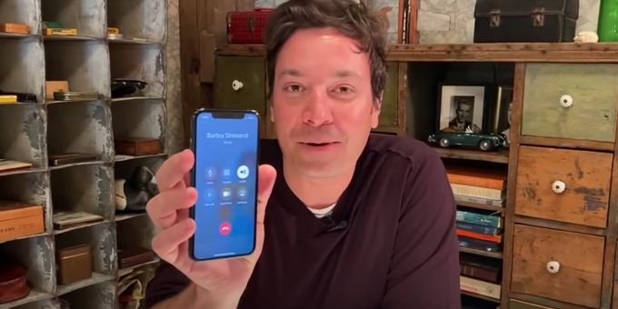 VIDEO: Barbra Streisand Calls Jimmy Fallon; Talks 'You'll Never Walk Alone' on THE TONIGHT SHOW