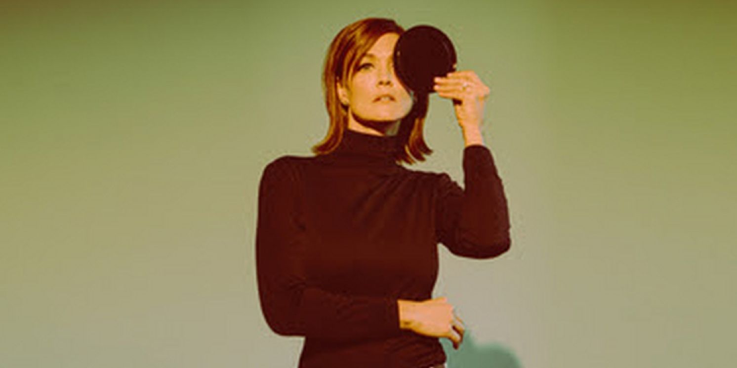 Jill Andrews Shares New Single 'High Fives'  Image