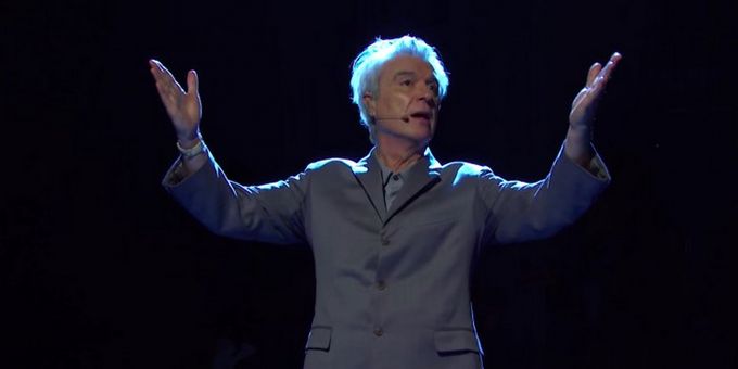 VIDEO: David Byrne Performs 'Once in a Lifetime' and 'Toe Jam' on SATURDAY NIGHT LIVE