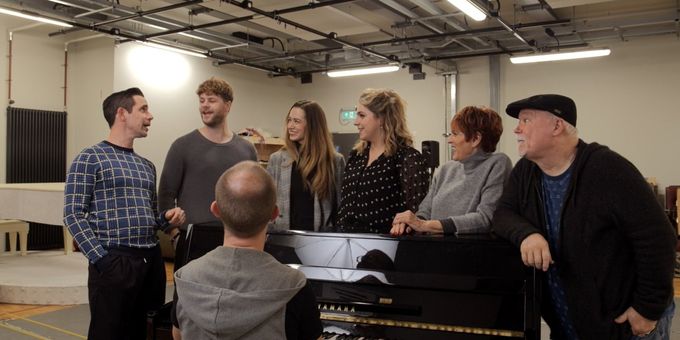 Video: First Look at Jay McGuiness, Lorna Luft & More in Rehearsals for WHITE CHRISTMAS UK Tour