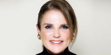 At Home With Tovah Feldshuh