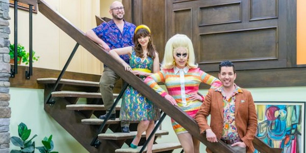 Jonathan Scott & Zooey Deschanel Check Out the BRADY BUNCH House on TRIXIE MOTEL
