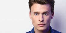 Chatting with Blake McIver Ewing on Musical Theatre, Performing and More!