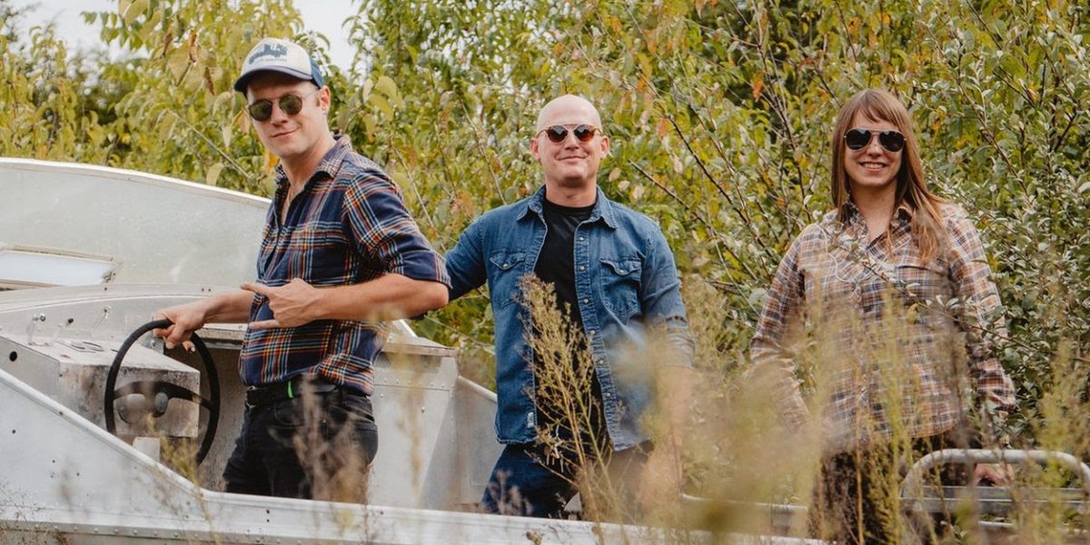 The Hooten Hallers Release New Album 'Back in Business Again'