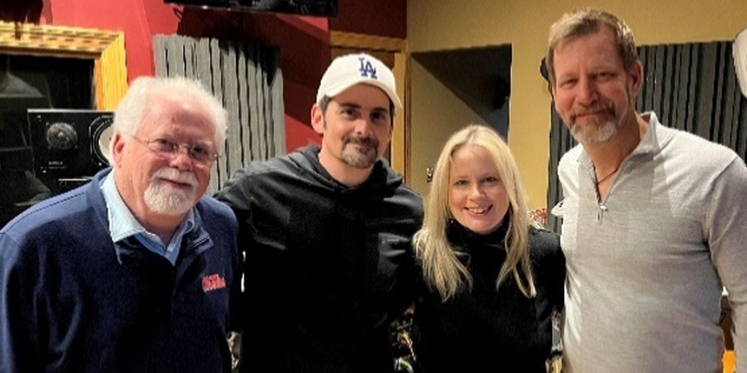 Brad Paisley Inks Deal with Universal Music Group Nashville  Image