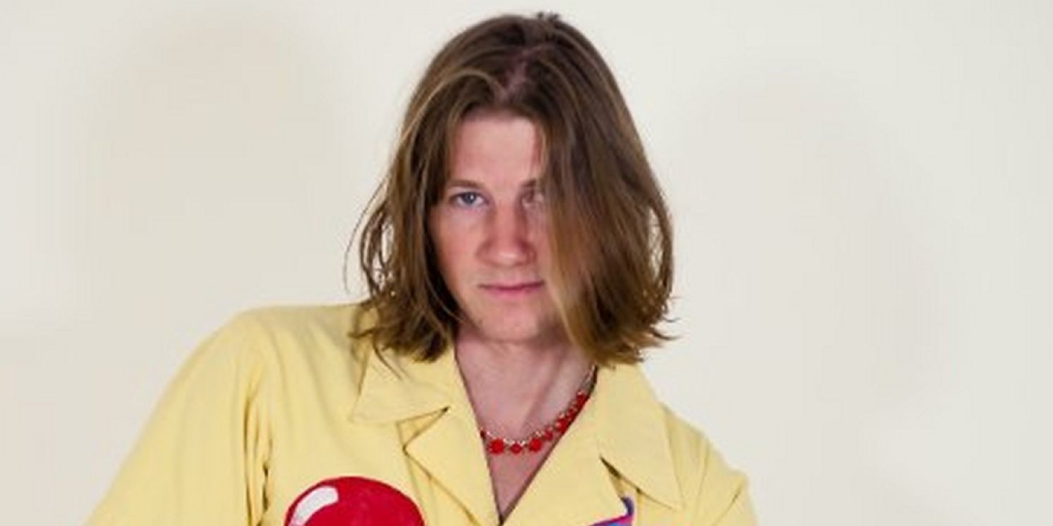 Indie Pop Artist Lostboycrow Shares New Track 'Strangers in a Place We Used to Dream'  Image