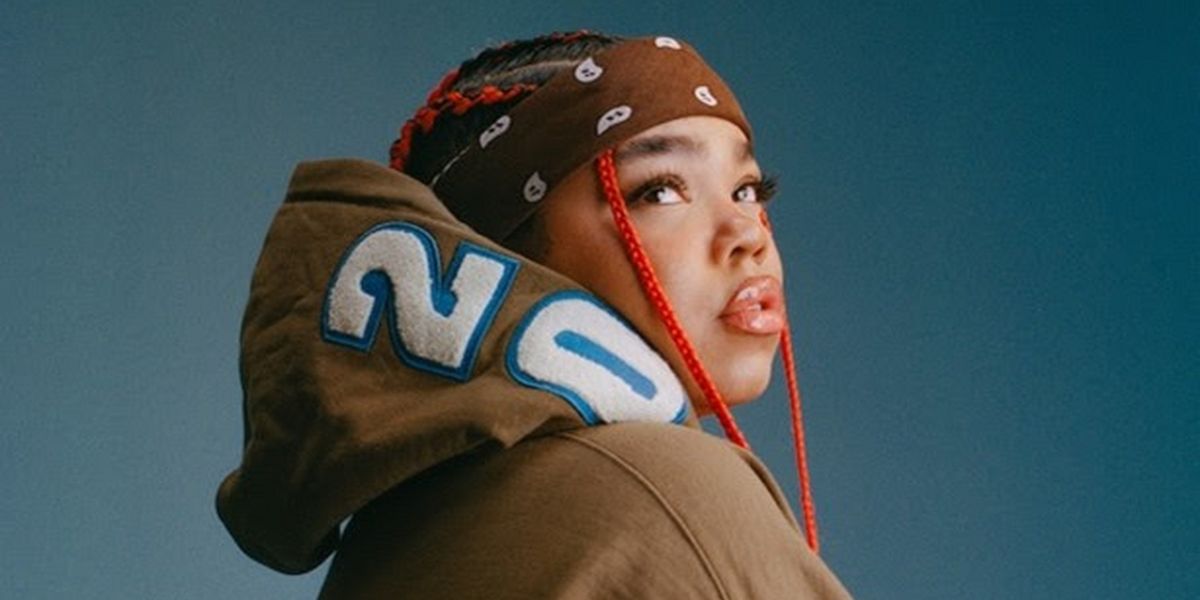 Zoe Wees Shares New Single 'Daddy's Eyes'