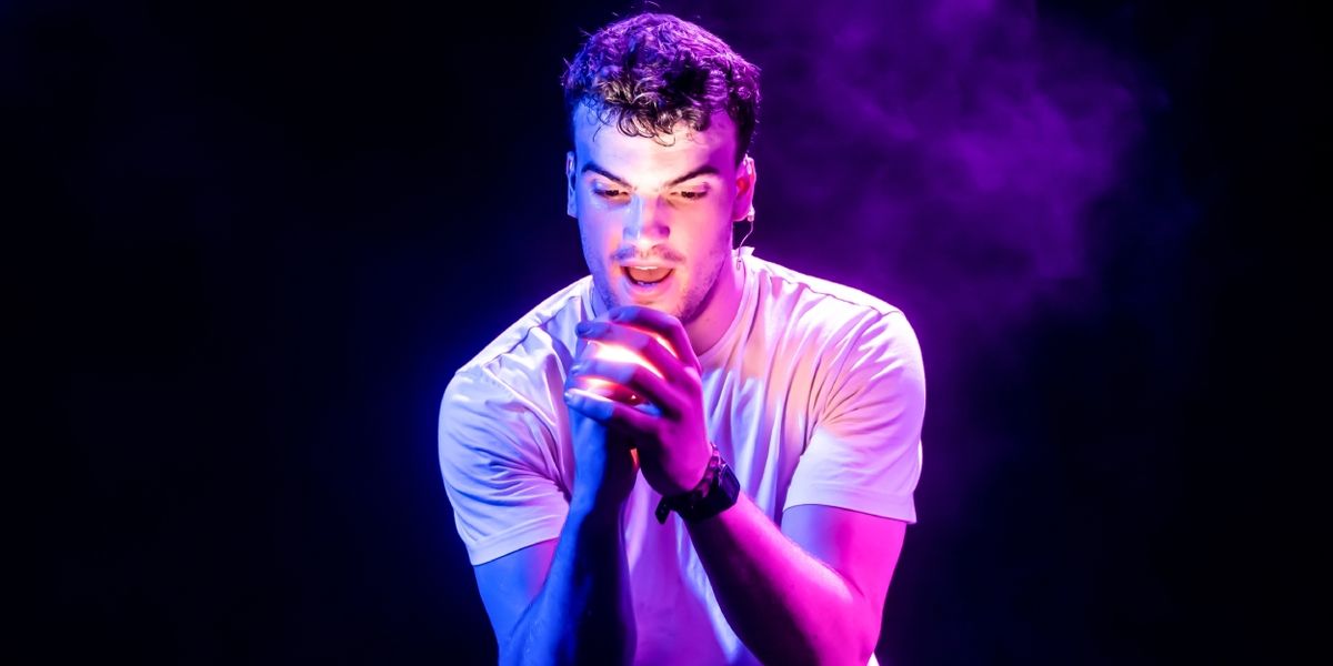 Review: COLOSSAL, Soho Theatre