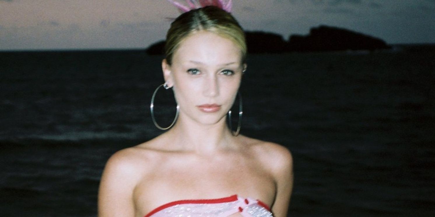 Cailin Russo Shares New Single 'PSYCHO FREAK'  Image