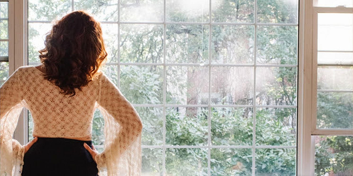 Elizabeth Moen Releases New Single 'Synthetic Fabrics' From Forthcoming Album 'Wherever You Aren't'  Image