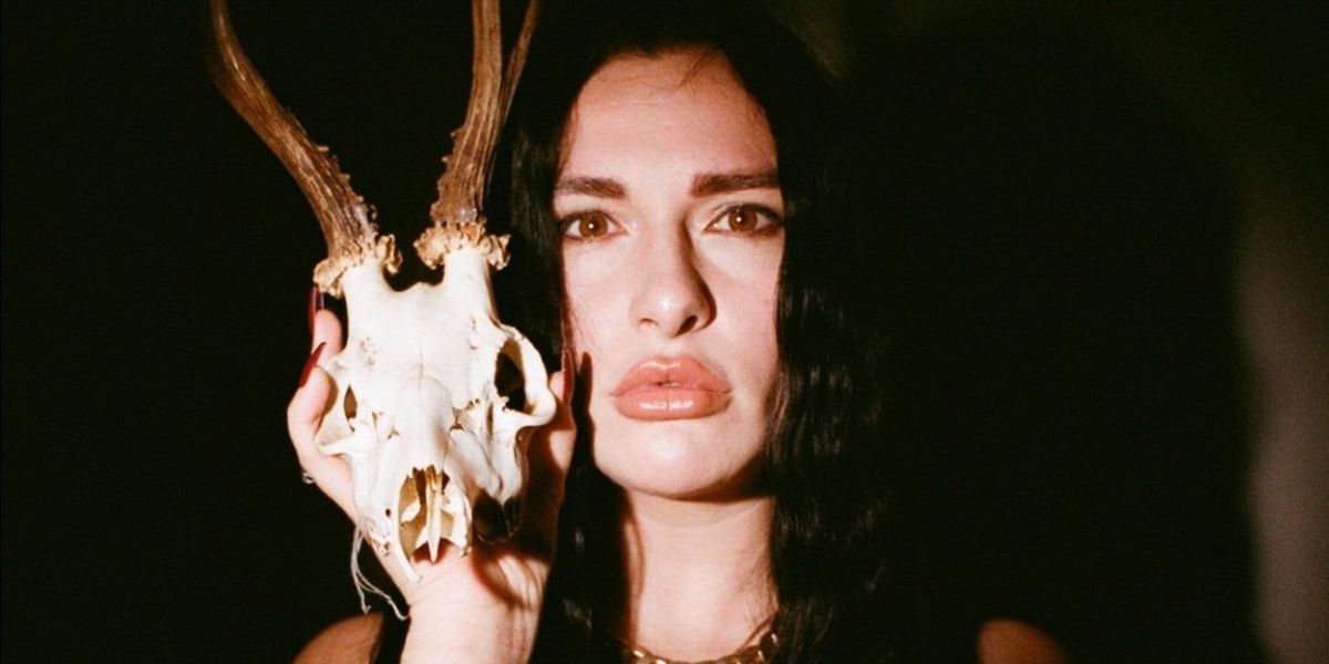 Sabrina Kennedy Releases New Single 'Magic & Mayhem'