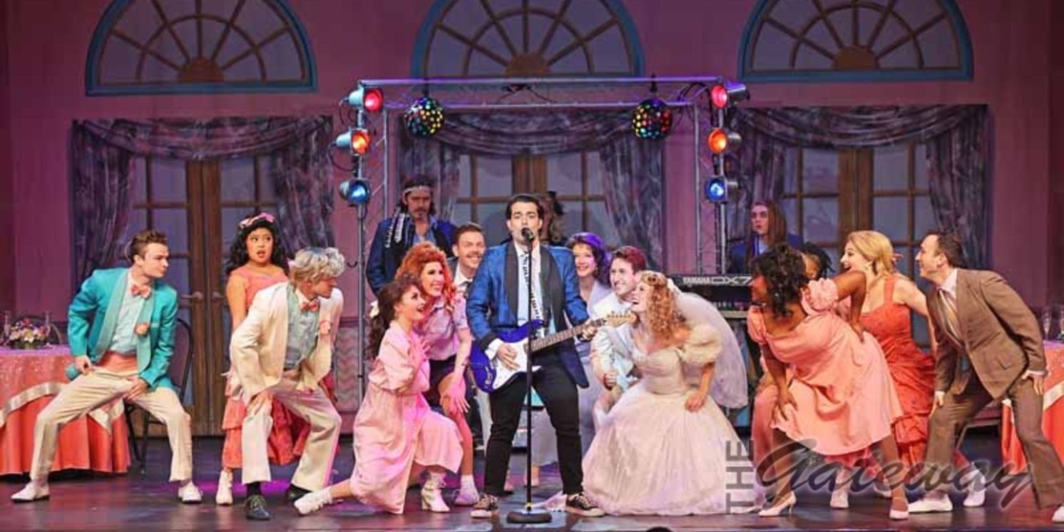 Review: THE WEDDING SINGER Brings the 80s Back To Life At The Gateway  Image