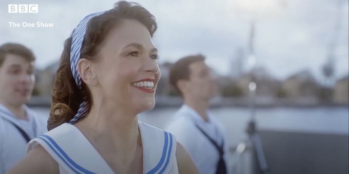 VIDEO: Watch Sutton Foster Sing (and Dance) the Title Number in London's ANYTHING GOES!
