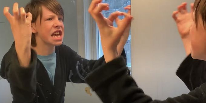 VIDEO: Watch MRS. DOUBTFIRE's Jake Flynn Ryan Give a Quarantine Update to a HAIRSPRAY Classic!