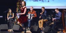 Oisin Mac Diarmada of IRISH CHRISTMAS IN AMERICA Talks About Fiddles, Country Music, 