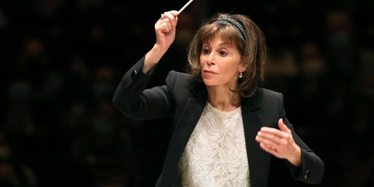 Conductor JoAnn Falletta Receives 2023 Eroica Award From MOLA