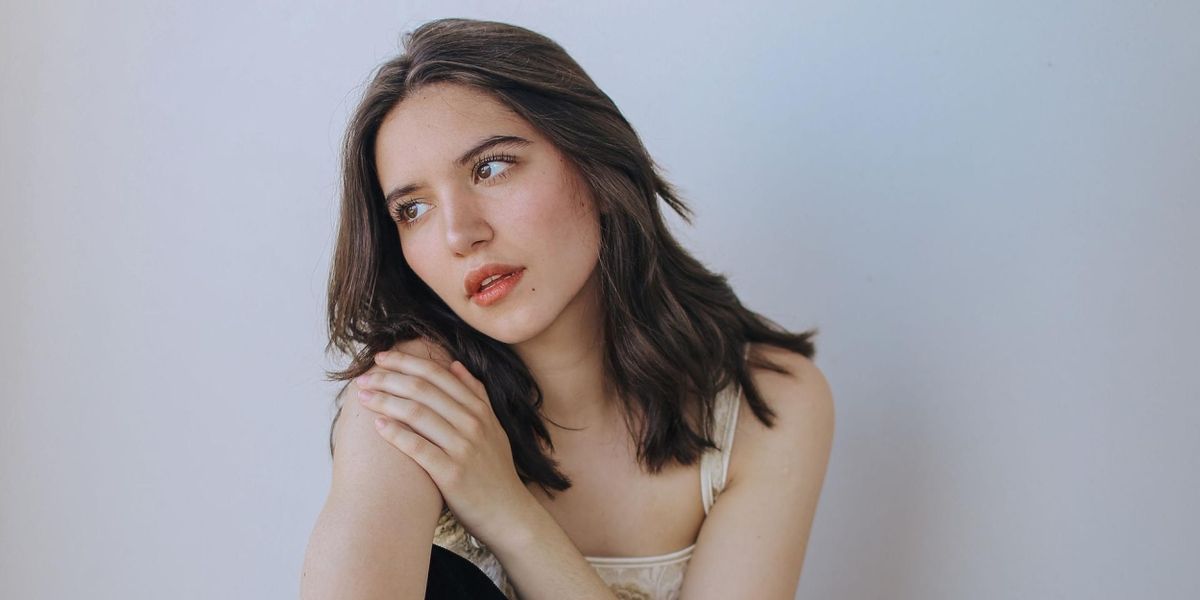 vivi rincon Releases 'angela' & Announces Debut EP 'crash landing'