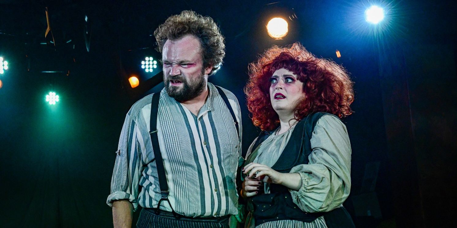 Review: SWEENEY TODD: THE DEMON BARBER OF FLEET STREET at Chopin Theatre  Image