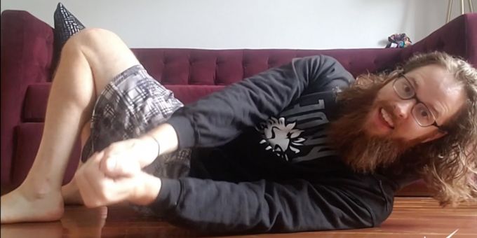 BWW Exclusive: Daily #MobilityMinute with Mark Fisher Fitness Trainer Harold Gibbons- Hip Flexor Stretches