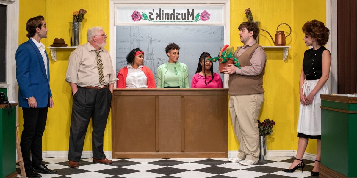 Review: LITTLE SHOP OF HORRORS at Oyster Mill Playhouse
