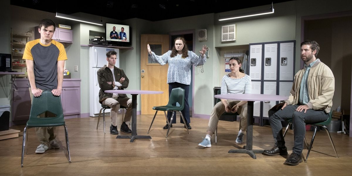 Review: A BRIGHT NEW BOISE at Dezart Performs