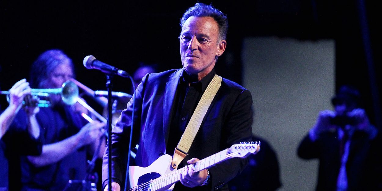 VIDEO: Bruce Springsteen Makes Surprise Appearance at BLINDED BY THE LIGHT Premiere Video