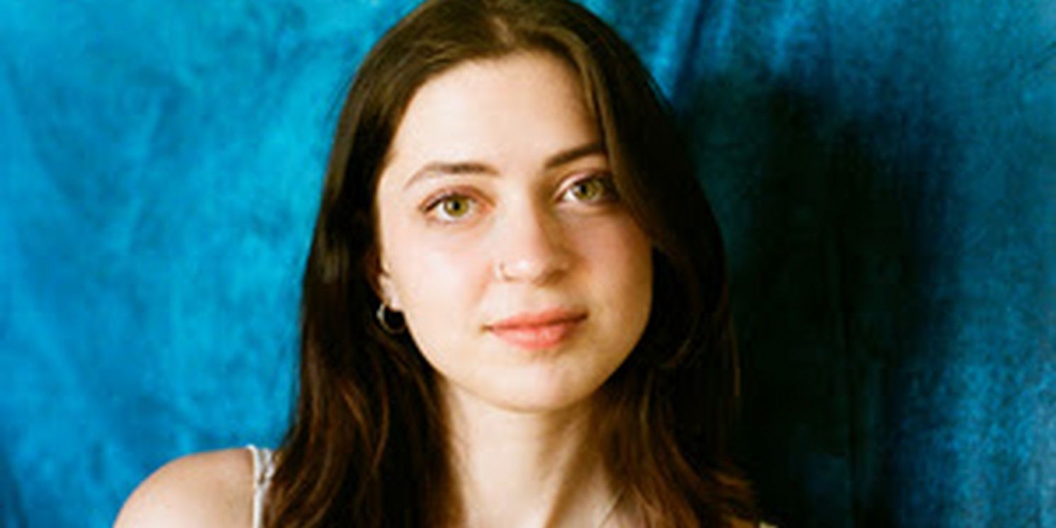 Lizzy McAlpine's 'Ceilings' Debuts on Billboard's Hot 100  Image