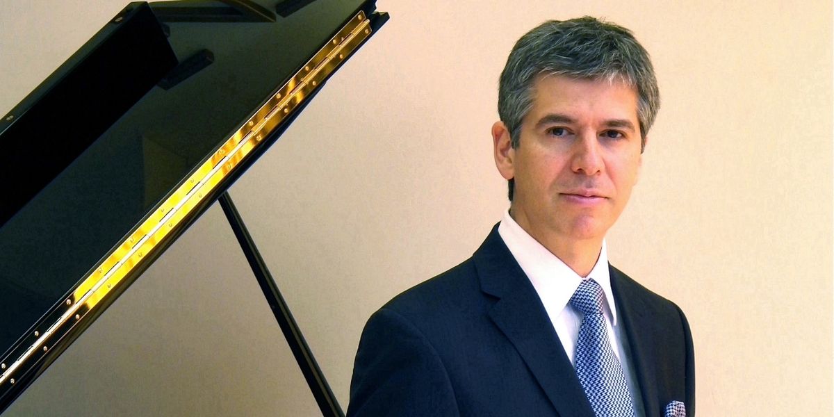 Steinway Society Streams Performance of Classical Pianist Rustem Hyroudinoff in July