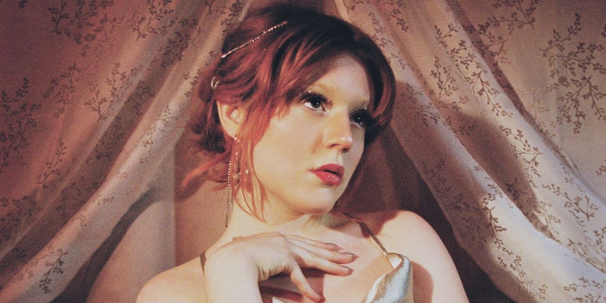 Housewife Announces US Tour Dates & Shares 'F*ck Around Phase'