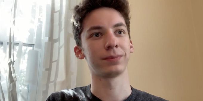 Living Room Concerts: DEAR EVAN HANSEN's Andrew Barth Feldman Sings Godspell