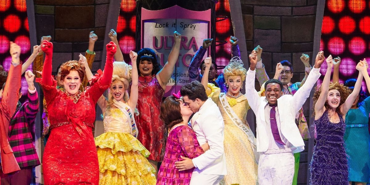 Review: HAIRSPRAY Welcomes the '60s to Broadway Sacramento!
