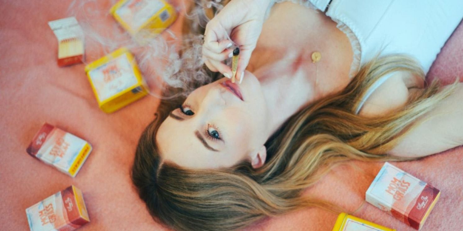 Dad Grass and Margo Price Partner For Special Collection in Celebration of Her Brand New Album 'Strays'  Image