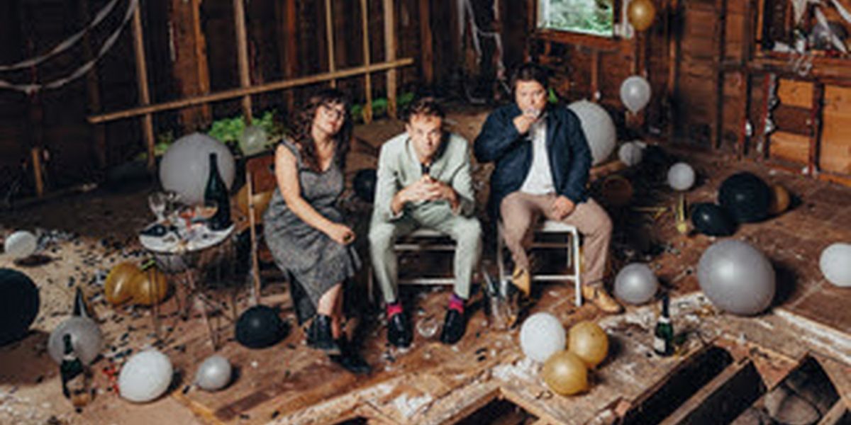 Nickel Creek Releases New Album 'Celebrants'