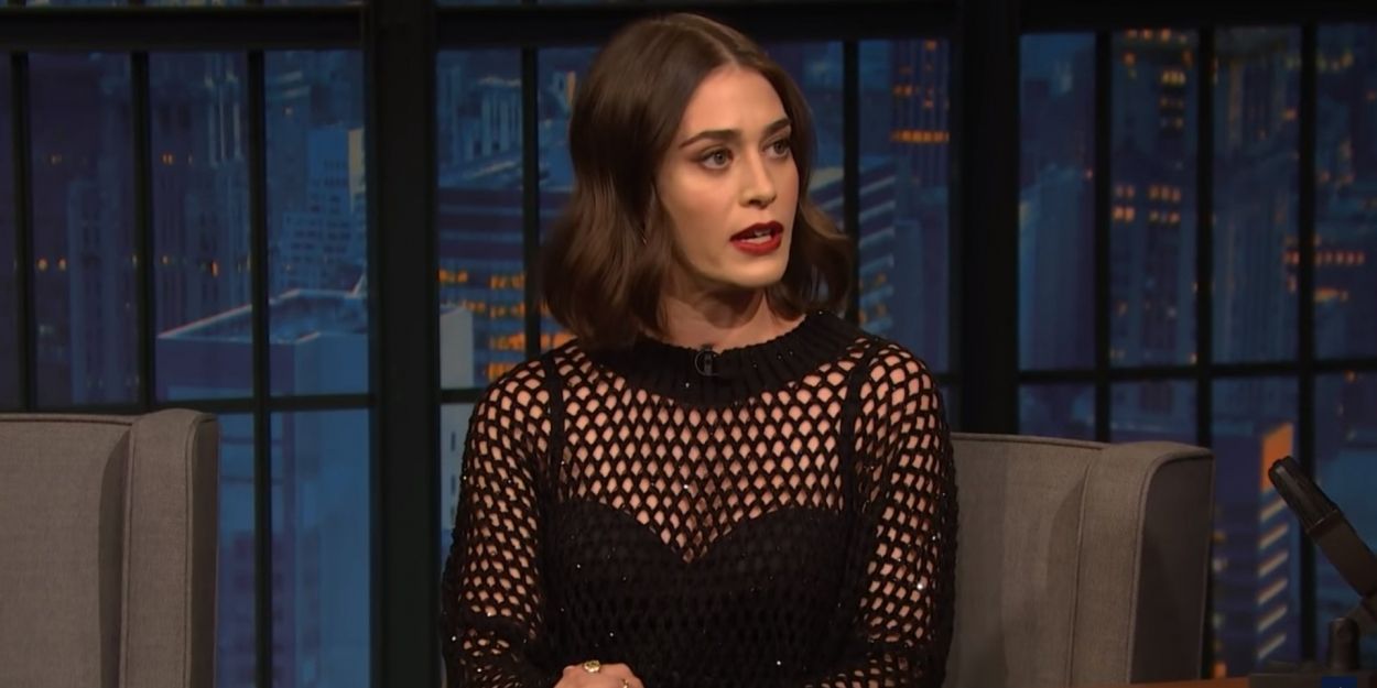 VIDEO: Watch Lizzy Caplan Talk About Meeting President Obama on LATE NIGHT WITH SETH… Video