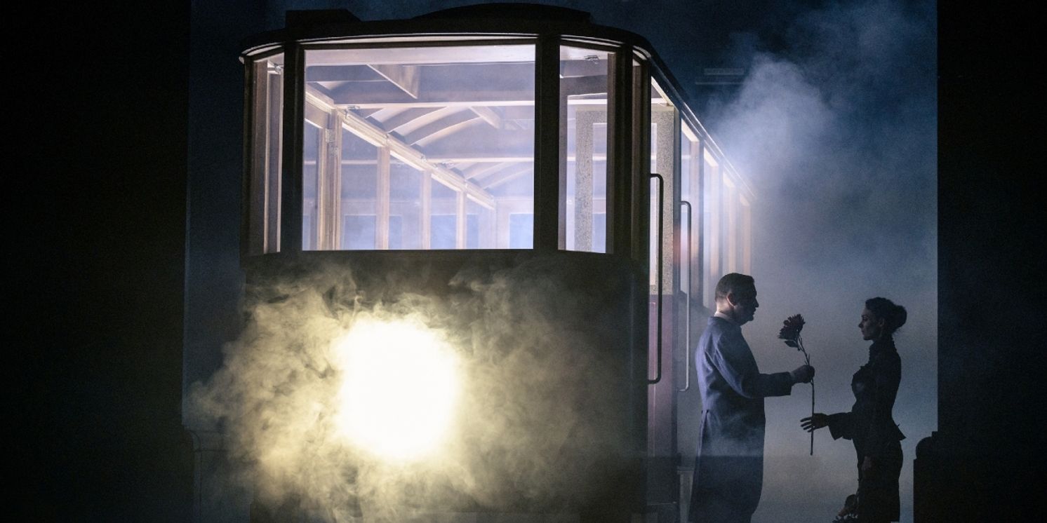 Review: REJ ve Stavovském divadle  Image