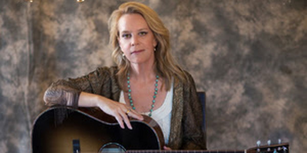 Mary Chapin Carpenter Confirms Summer Headline Tour