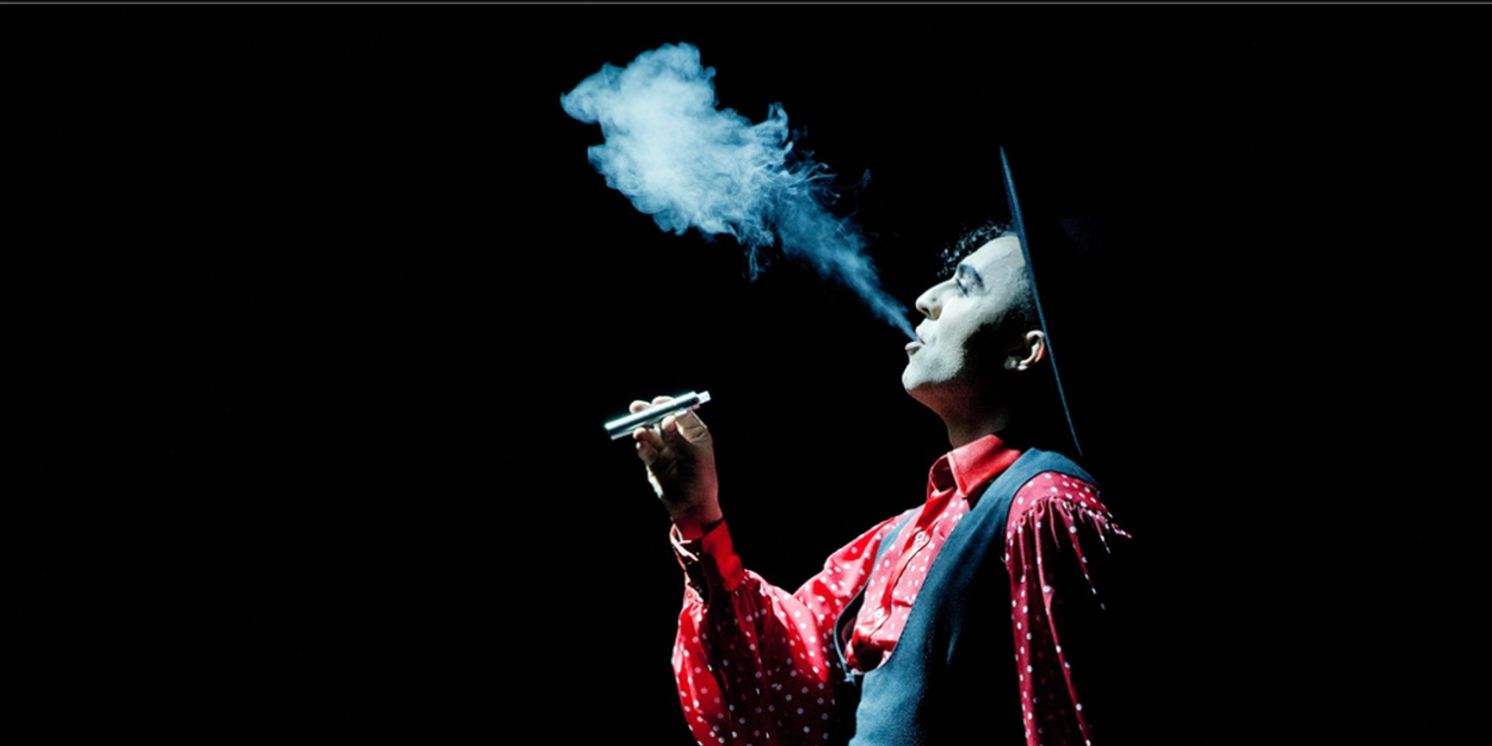 Ángel Ruiz recibe el Premio Hugo por MIGUEL DE MOLINA AL DESNUDO  Image