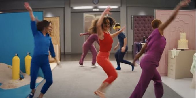 VIDEO: Dolly Parton's '9 to 5' Reworked For Super Bowl Ad Featuring Broadway Choreography