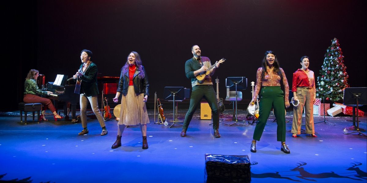 Review: Gateway Theatre's A BROADWAY HOLIDAY Spreads Cheer This Christmas!